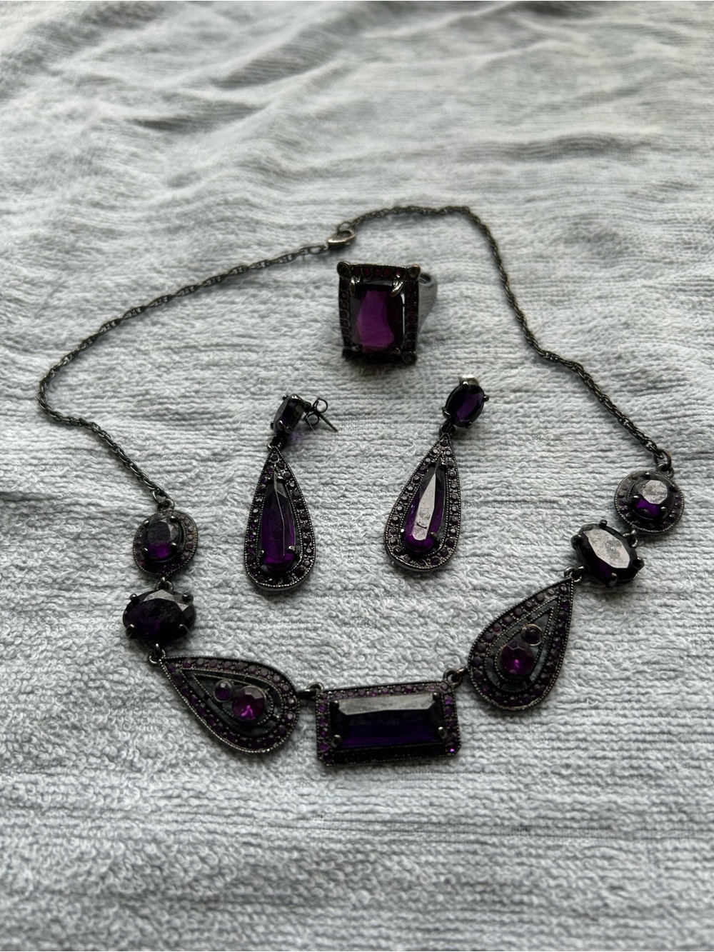 Avon Elegant Purple Statement Necklace, Earrings & Ring Set size 8 ring